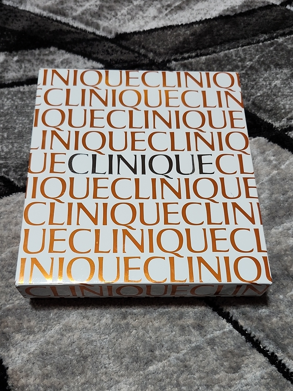 CLINIQUE HAPPY 4- PIECE GIFT SET